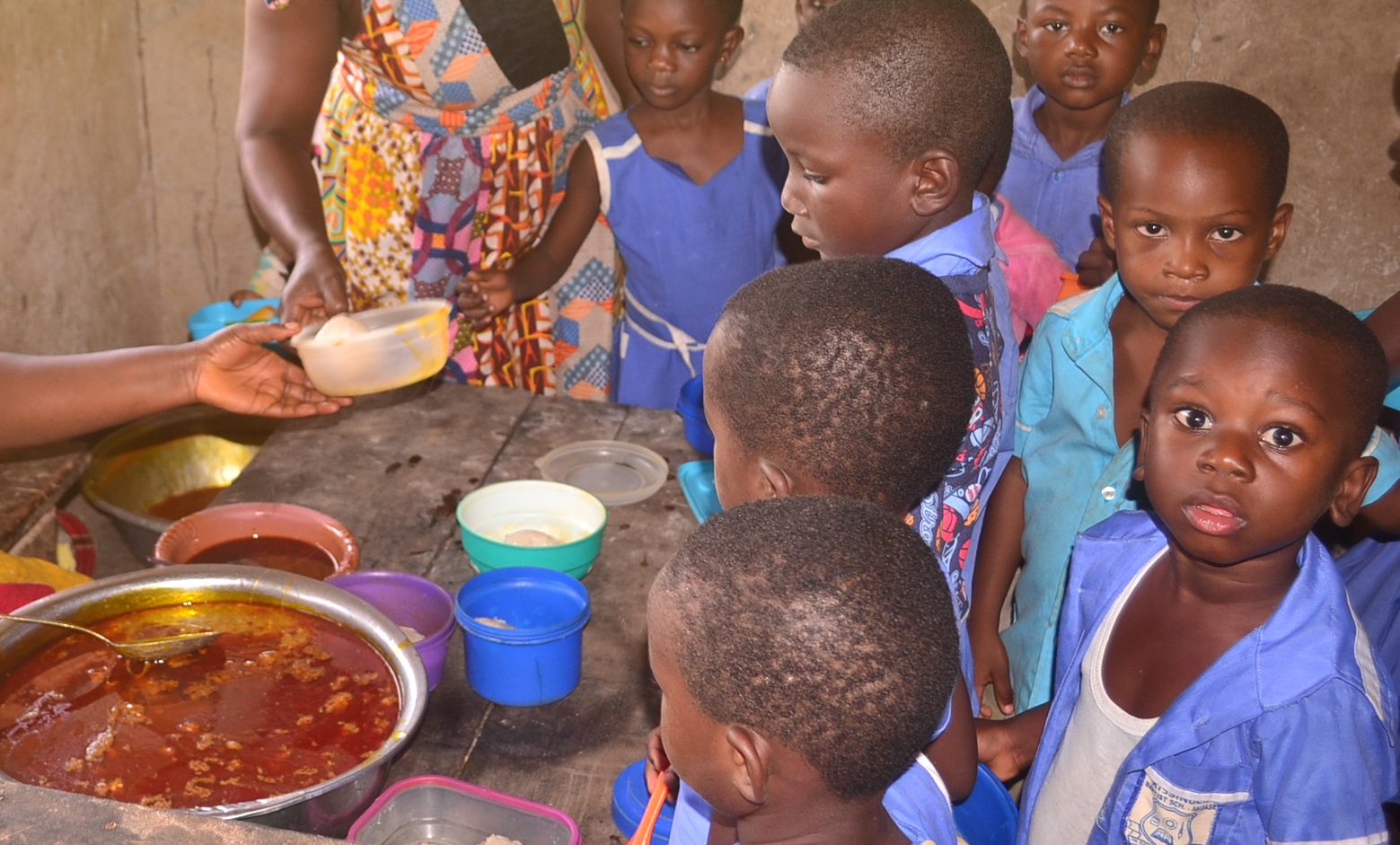 Ghana students receive nutritious meal  