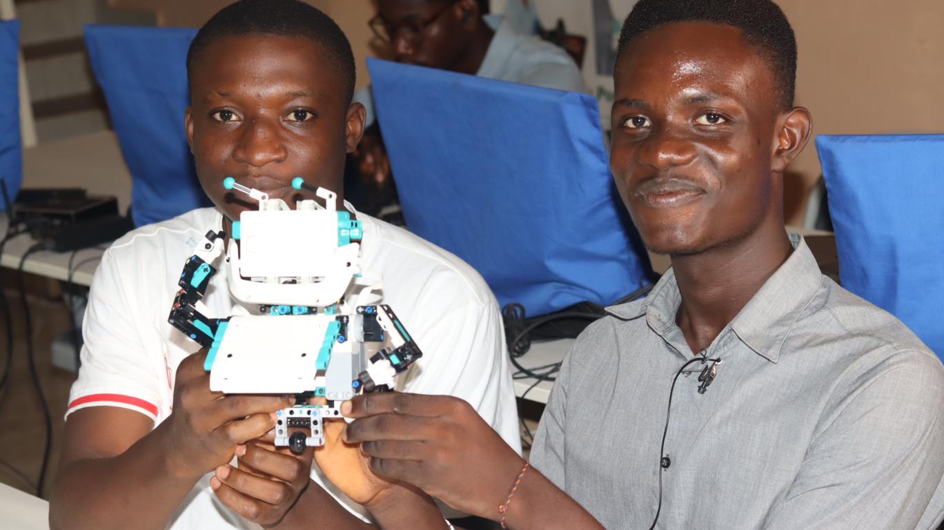 Musa & Valentine with their completed robot