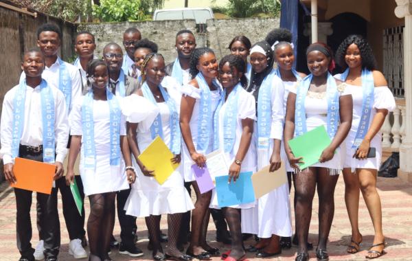 Computer Training Graduates with their Certificates